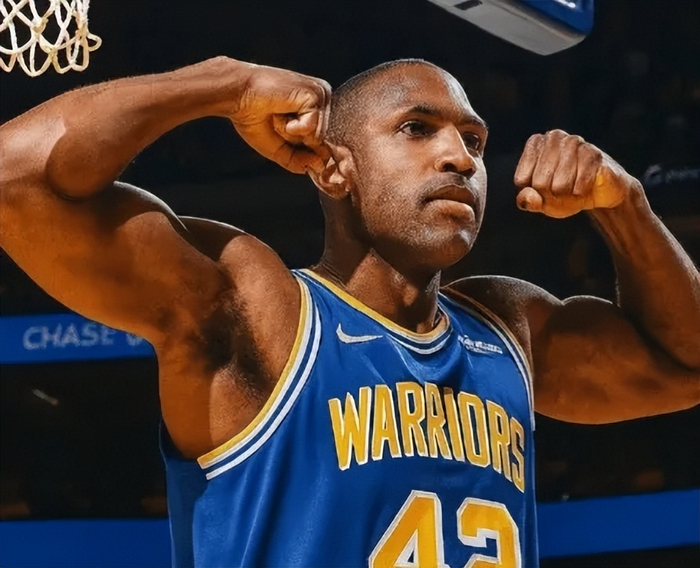 B体育赛事资讯-格林替代性太强！波斯特霍福德能护框，理查德能库里组织，弃用吧|德雷蒙德·格林|艾尔·霍福德|勇士|斯蒂芬·库里|艾尔-霍福德_新浪体育_新浪新闻